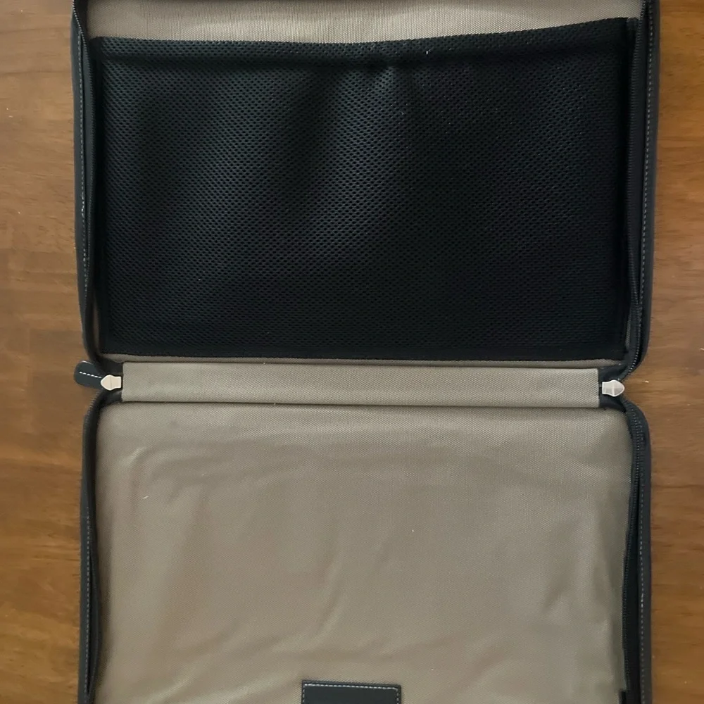 Johnson & Murphy Sophisticated Black Leather Briefcase